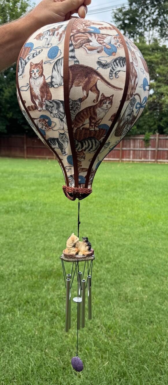 VINTAGE 1983 Schlegel Balloon-A-Tics Hot Air Balloon Wind Chime - Cats & Kittens